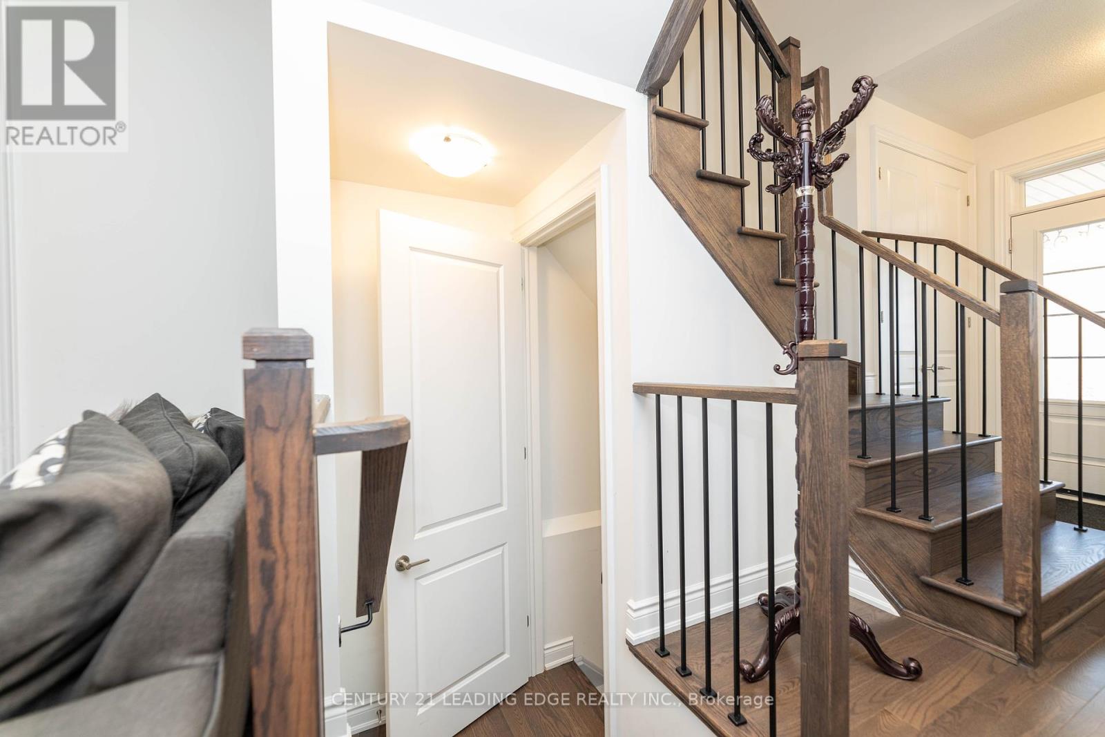 55 Bartram Crescent, Bradford West Gwillimbury, Ontario  L3Z 0T3 - Photo 30 - N12173515