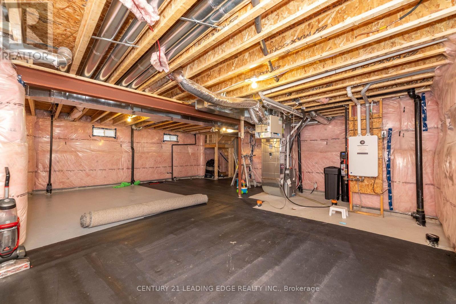 55 Bartram Crescent, Bradford West Gwillimbury, Ontario  L3Z 0T3 - Photo 34 - N12173515