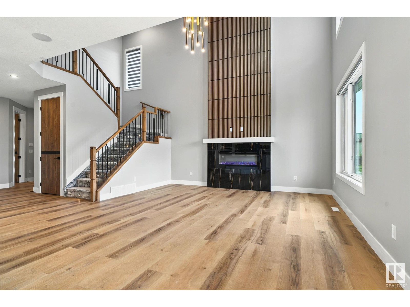 Property at 297 NELSON DR image 1