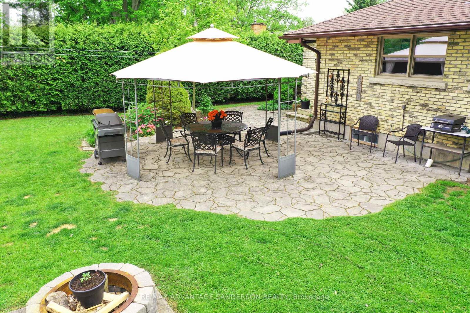 8 Currie Court, Middlesex Centre (Poplar Hill), Ontario  N0M 2A0 - Photo 11 - X12173591