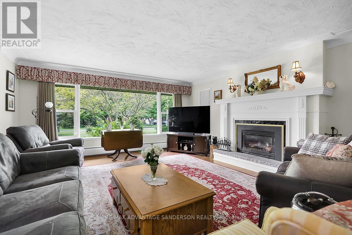 8 Currie Court, Middlesex Centre (Poplar Hill), Ontario  N0M 2A0 - Photo 18 - X12173591