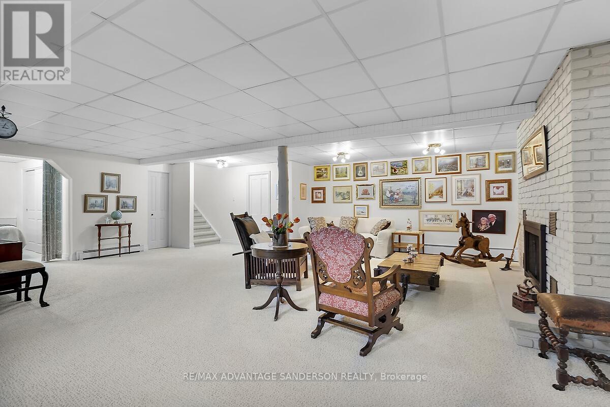 8 Currie Court, Middlesex Centre (Poplar Hill), Ontario  N0M 2A0 - Photo 37 - X12173591