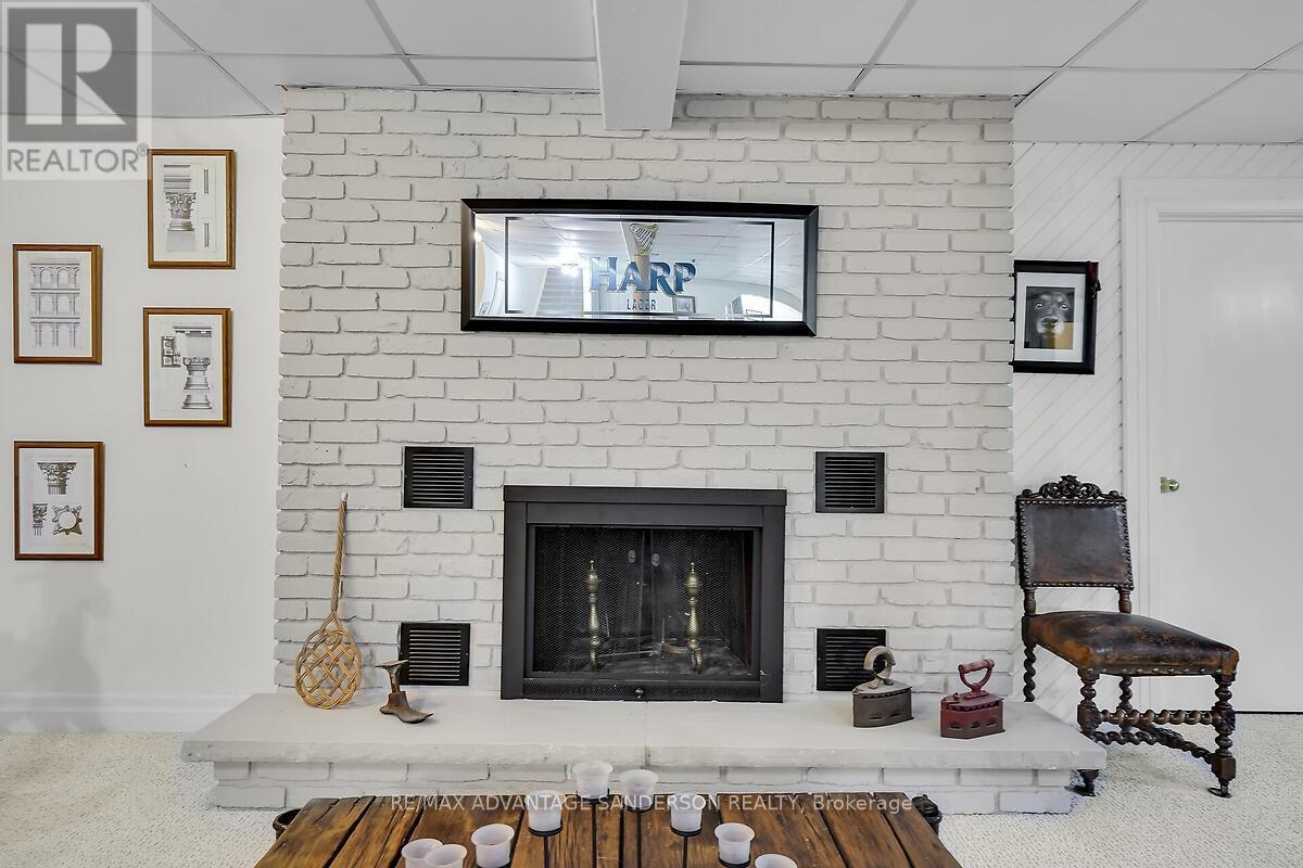 8 Currie Court, Middlesex Centre (Poplar Hill), Ontario  N0M 2A0 - Photo 38 - X12173591