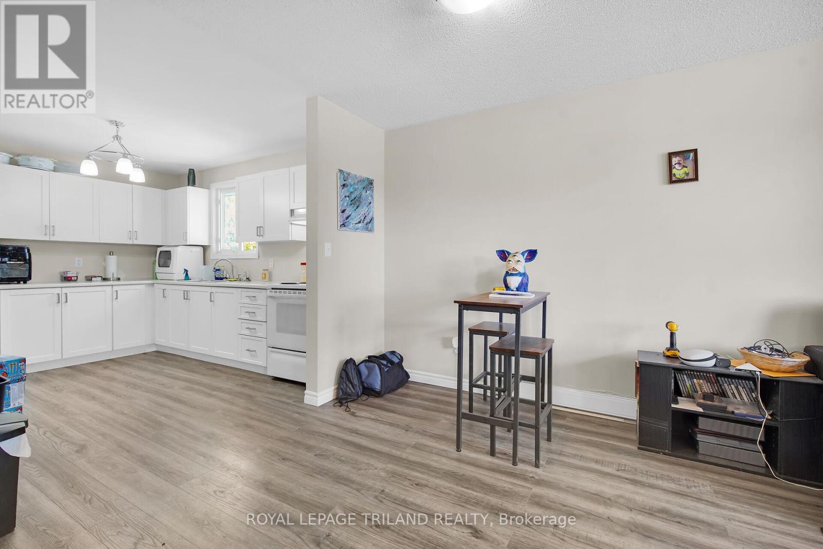 730 Walker Street, London East, Ontario  N5Z 1J2 - Photo 7 - X12173627