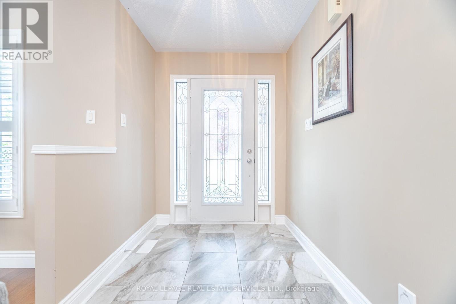 204 Eaton Street, Halton Hills, Ontario  L7G 5Y2 - Photo 8 - W12173117