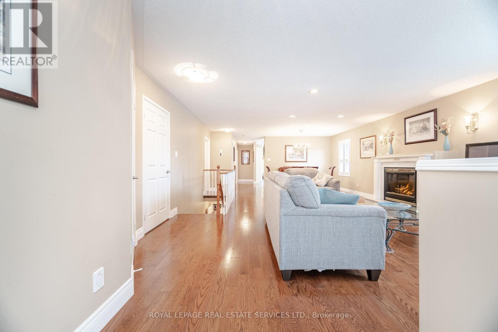 204 Eaton Street, Halton Hills, Ontario  L7G 5Y2 - Photo 9 - W12173117