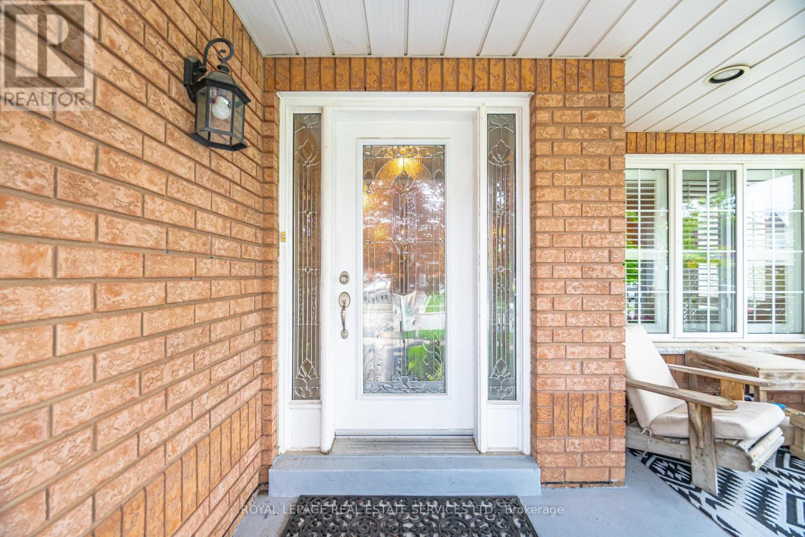 204 Eaton Street, Halton Hills, Ontario  L7G 5Y2 - Photo 7 - W12173117