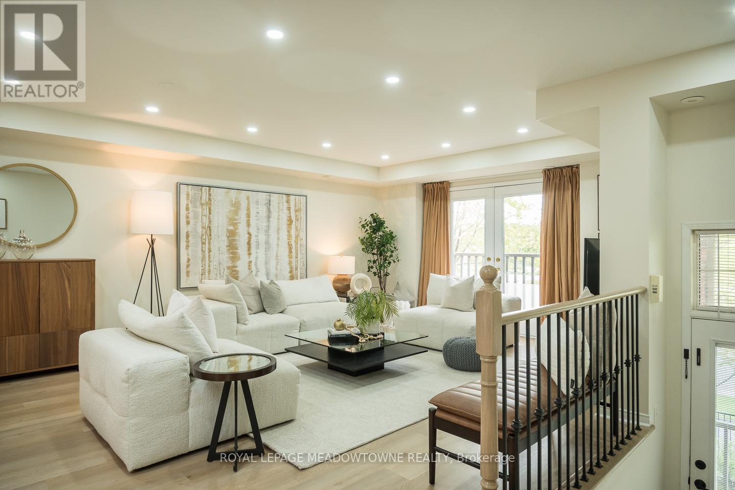 10 - 3355 Thomas Street, Mississauga (Churchill Meadows), Ontario  L5M 0N7 - Photo 2 - W12173524