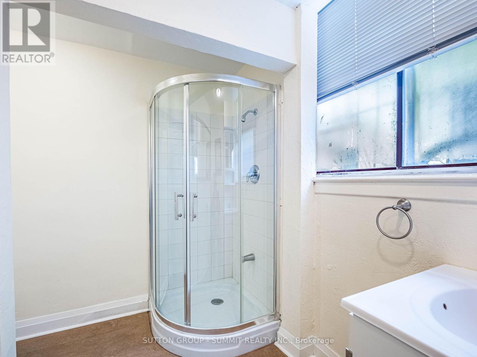 3094-3096 Lake Shore Boulevard W, Toronto (Long Branch), Ontario  M8V 1L2 - Photo 15 - W12173544