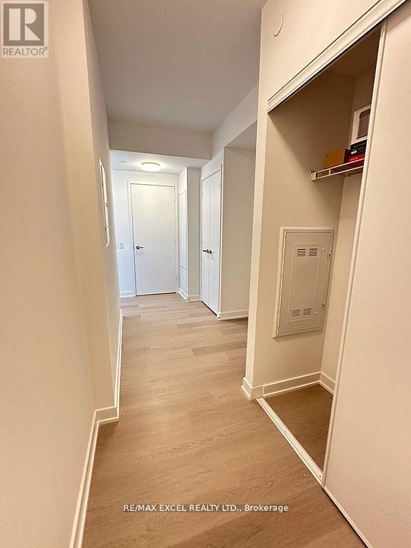1701 - 3883 Quartz Road, Mississauga, Ontario  L5B 4M6 - Photo 5 - W12173567