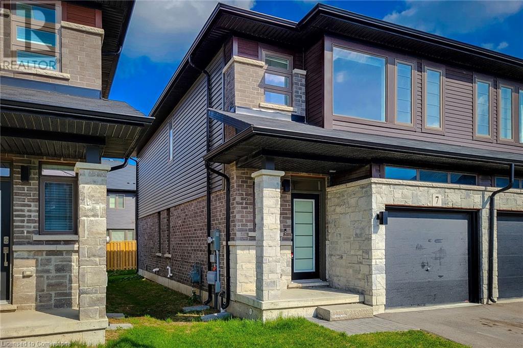 30 Times Square Boulevard Unit# 7, Stoney Creek, Ontario  L8J 0M1 - Photo 1 - 40733614