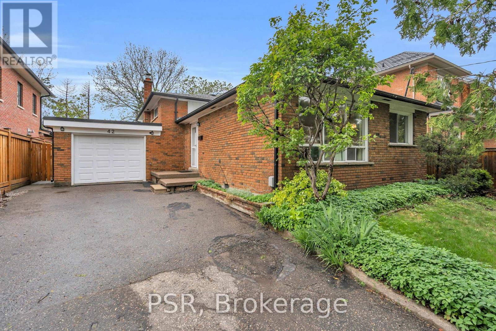 Property at 42 SCARBORO AVENUE image 2