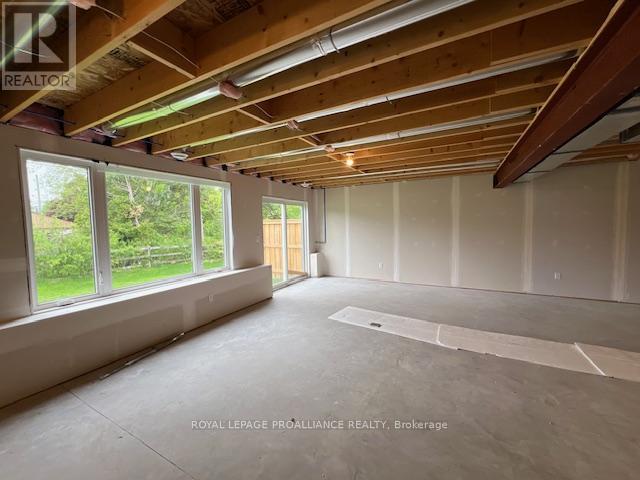 22 Douglas Marshall Crescent, Brockville, Ontario  K6V 0E7 - Photo 13 - X12173742