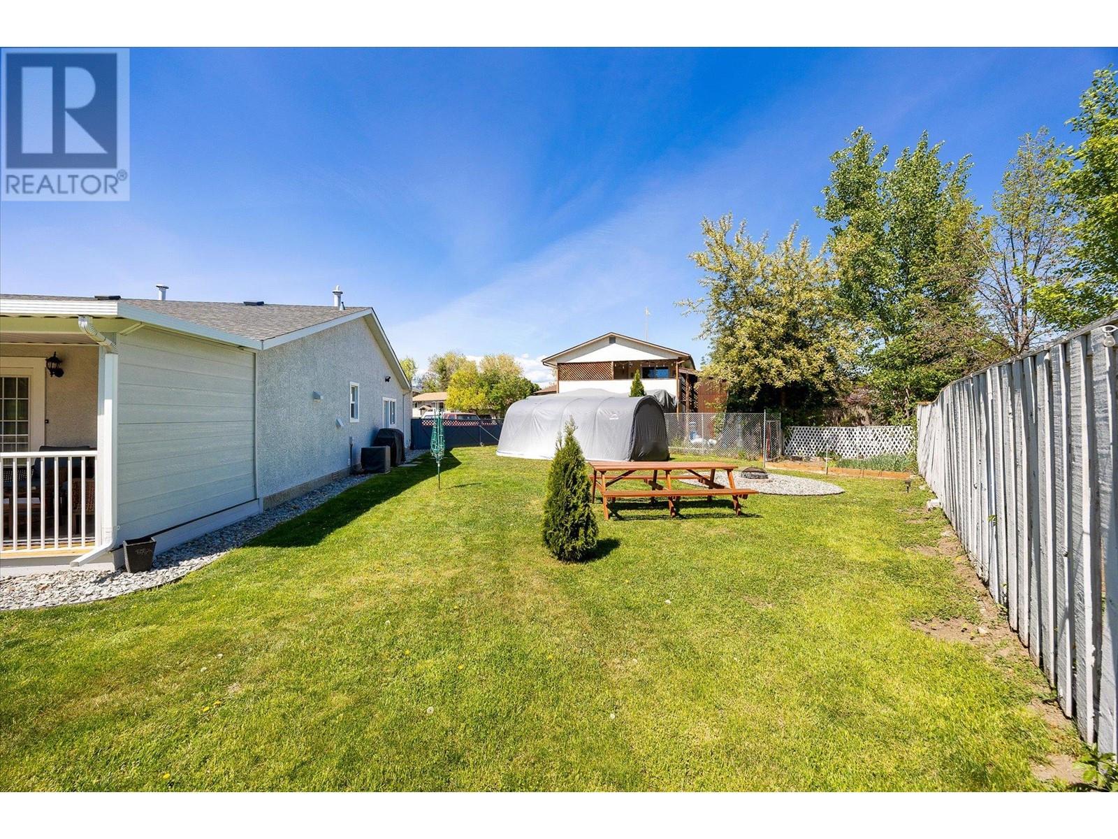 135 Almond Court, Kelowna, BC V1X6H1