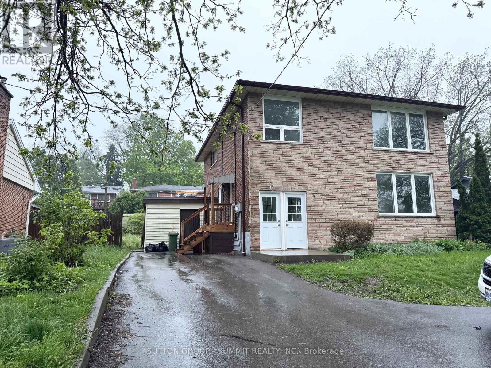 Main Floor - 415 Sanatorium Road, Hamilton, Ontario  L9C 2A7 - Photo 2 - X12173173