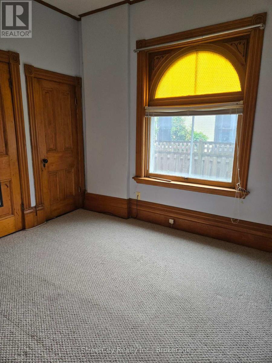 115 Douro Street, Stratford, Ontario  N5A 3R4 - Photo 7 - X12173662