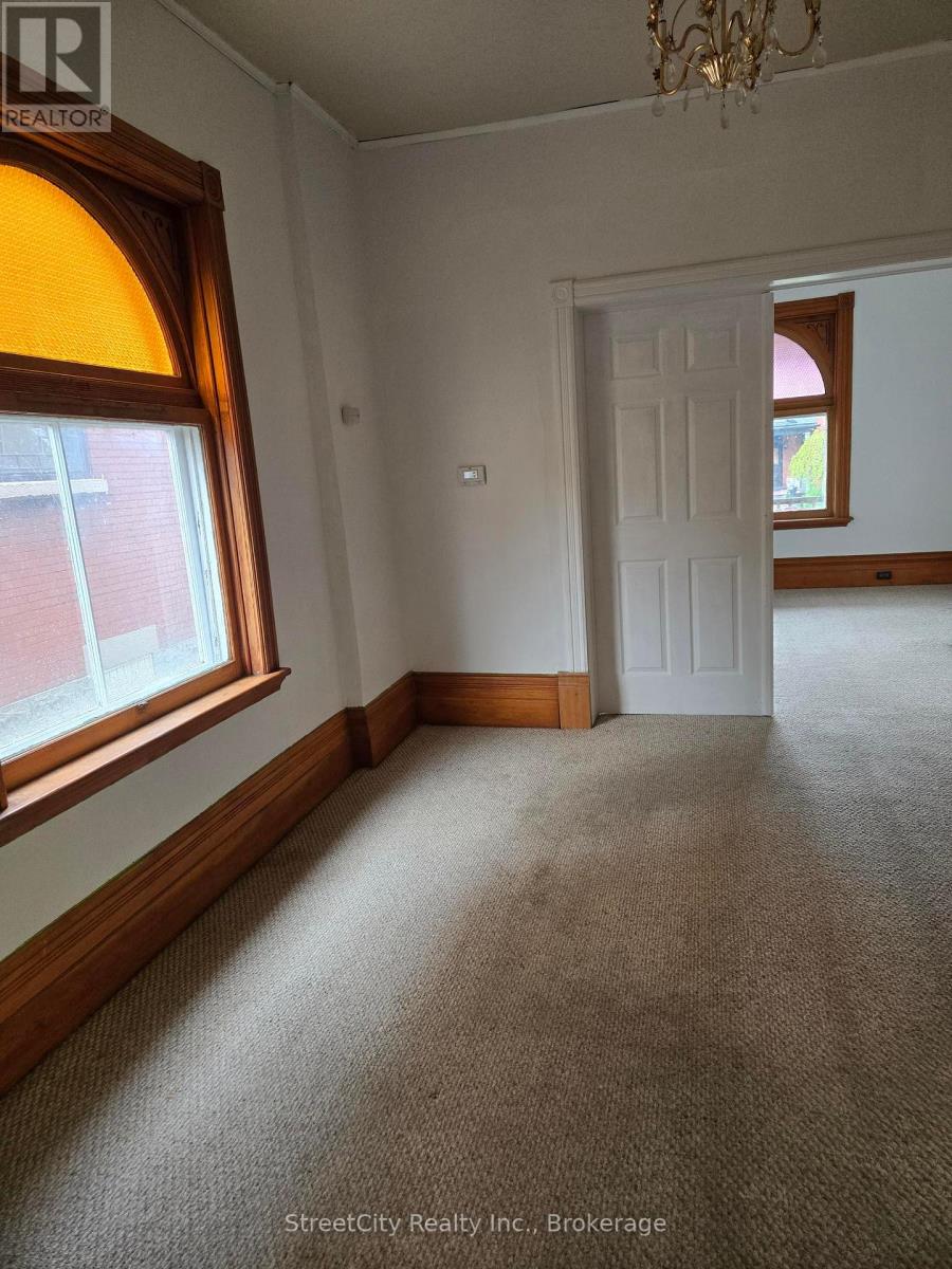 115 Douro Street, Stratford, Ontario  N5A 3R4 - Photo 9 - X12173662