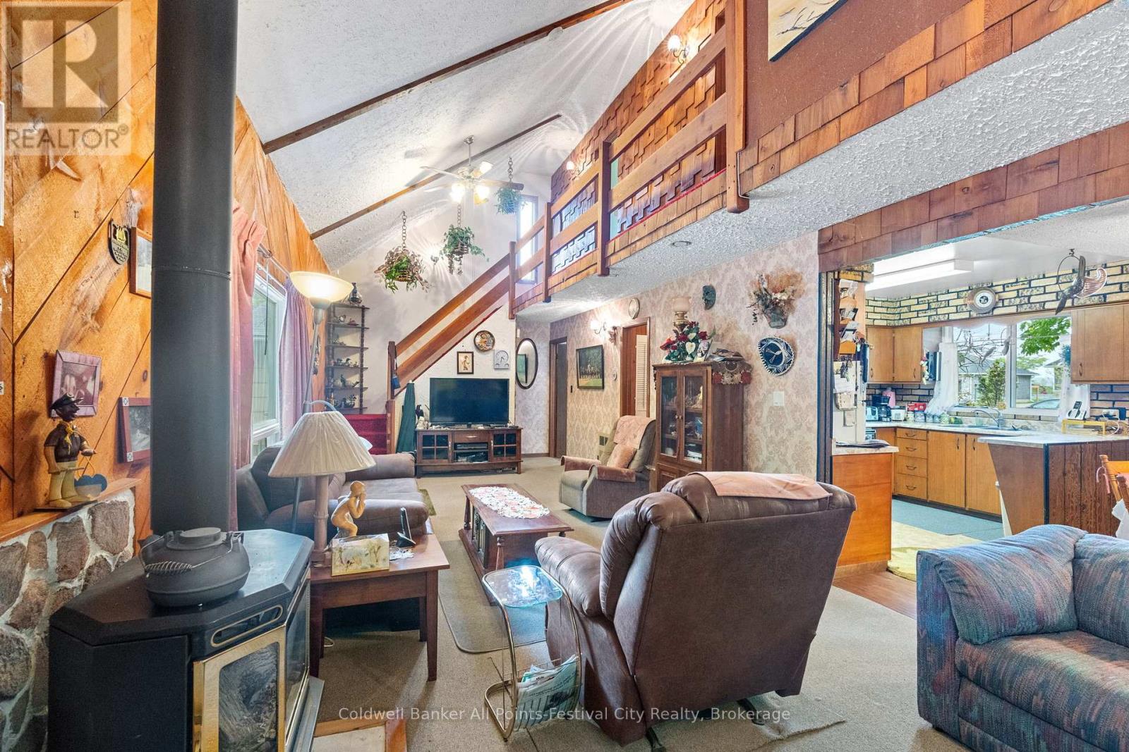 74387 Driftwood Drive, Bluewater, Ontario N0M 1G0 - Photo 12 - X12173687