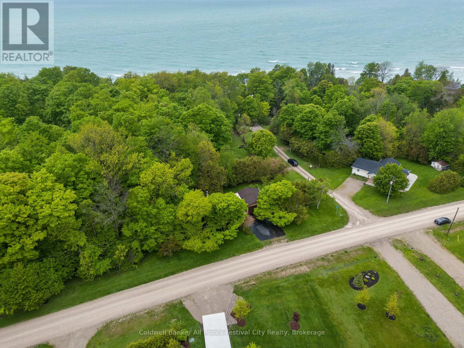 74387 Driftwood Drive, Bluewater, Ontario N0M 1G0 - Photo 26 - X12173687