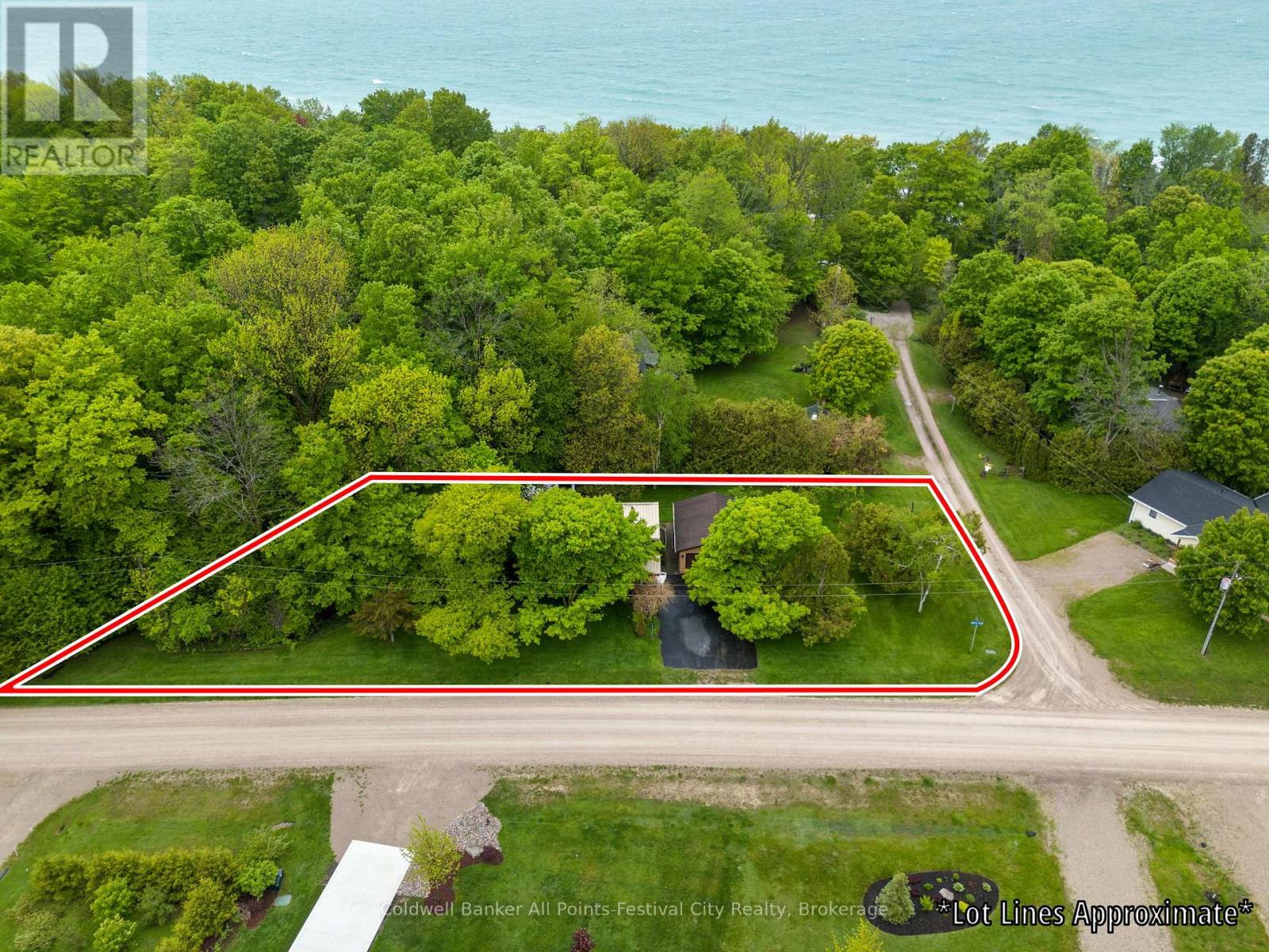 74387 Driftwood Drive, Bluewater, Ontario N0M 1G0 - Photo 5 - X12173687