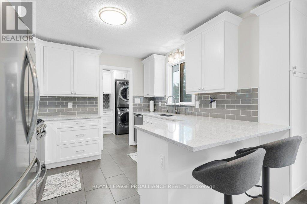 347 Downs Road, Quinte West, Ontario  K8V 5P6 - Photo 10 - X12173626
