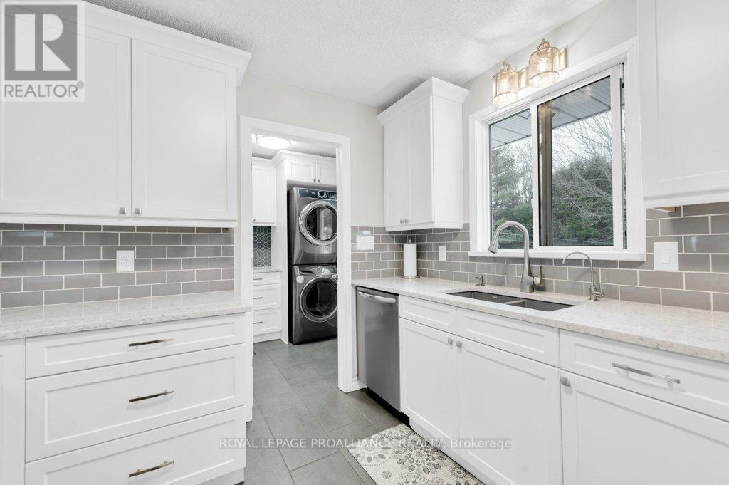 347 Downs Road, Quinte West, Ontario  K8V 5P6 - Photo 12 - X12173626
