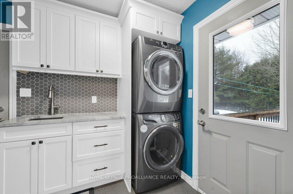 347 Downs Road, Quinte West, Ontario  K8V 5P6 - Photo 15 - X12173626