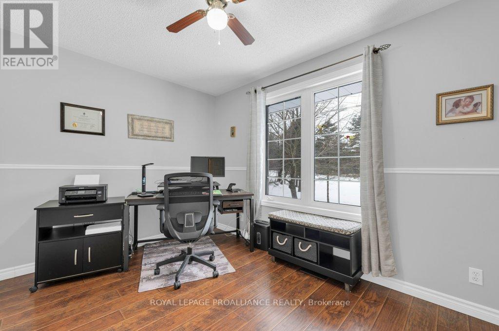 347 Downs Road, Quinte West, Ontario  K8V 5P6 - Photo 17 - X12173626