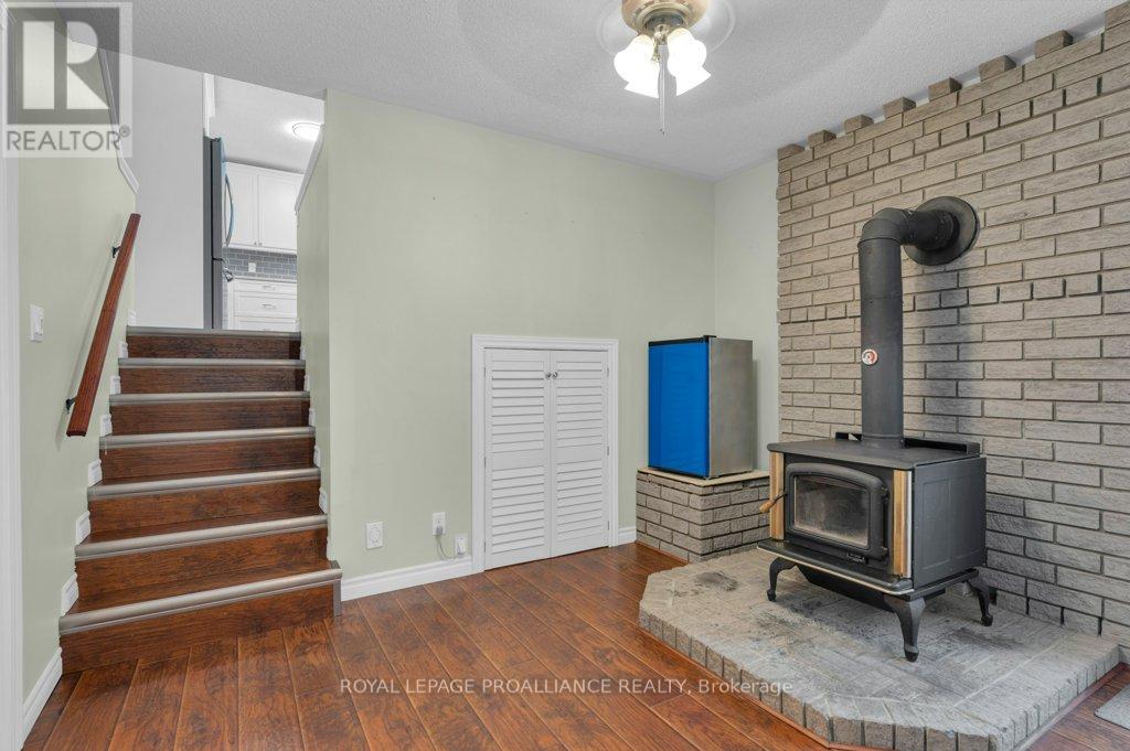 347 Downs Road, Quinte West, Ontario  K8V 5P6 - Photo 21 - X12173626