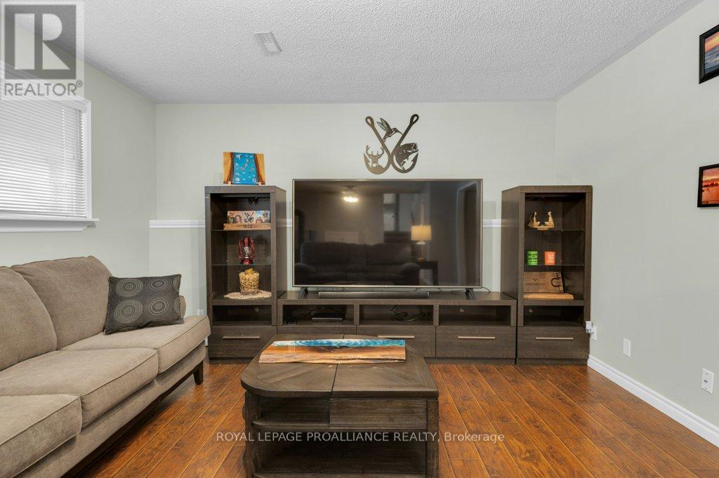 347 Downs Road, Quinte West, Ontario  K8V 5P6 - Photo 22 - X12173626
