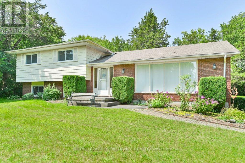 Property at 789 HEARNS ROAD image 1