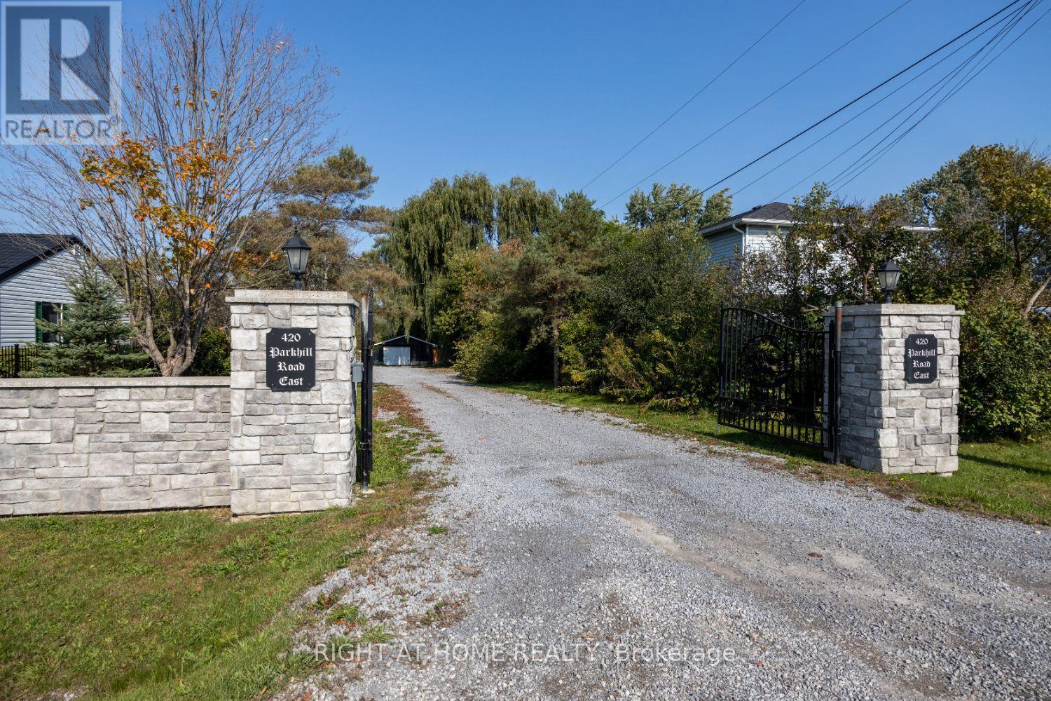 Property at 420 PARKHILL ROAD E image 5