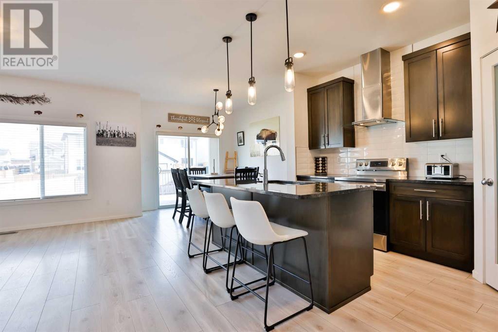 Property at 1374 Pacific Circle W image 5