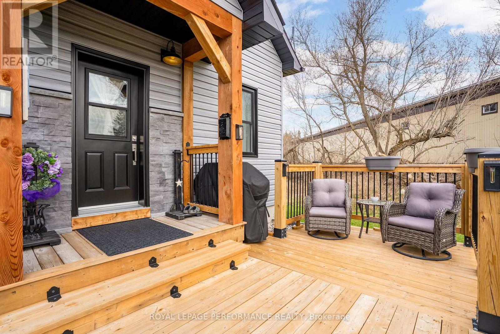 4923 Juliette Street, South Glengarry, Ontario  K0C 1S0 - Photo 4 - X12173606