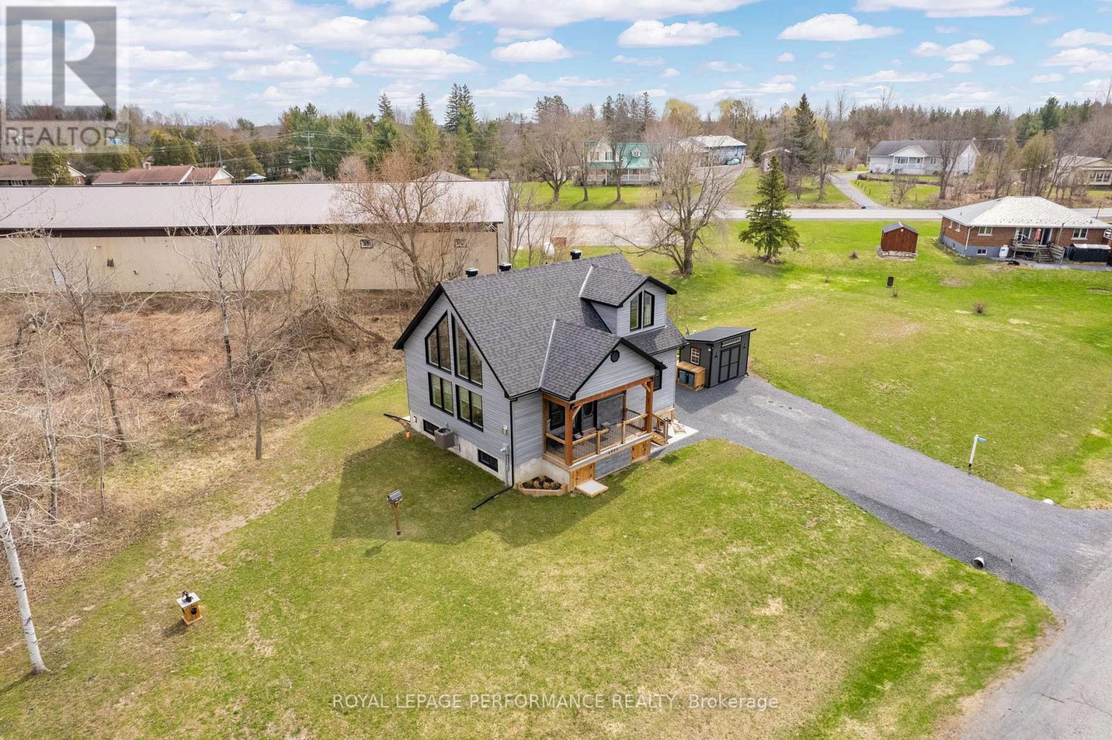 4923 Juliette Street, South Glengarry, Ontario  K0C 1S0 - Photo 47 - X12173606