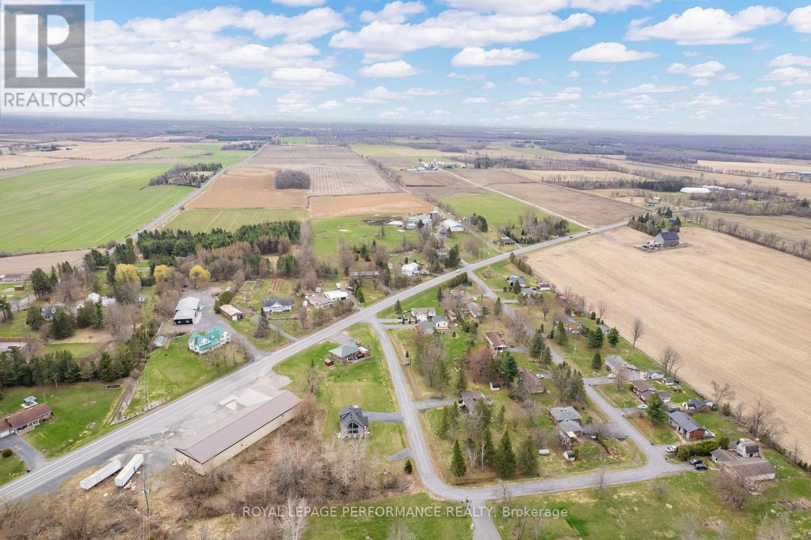 4923 Juliette Street, South Glengarry, Ontario  K0C 1S0 - Photo 48 - X12173606