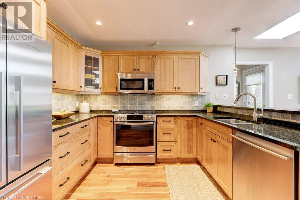 583 Woodland Avenue, Burlington, Ontario  L7R 2S3 - Photo 14 - 40726880