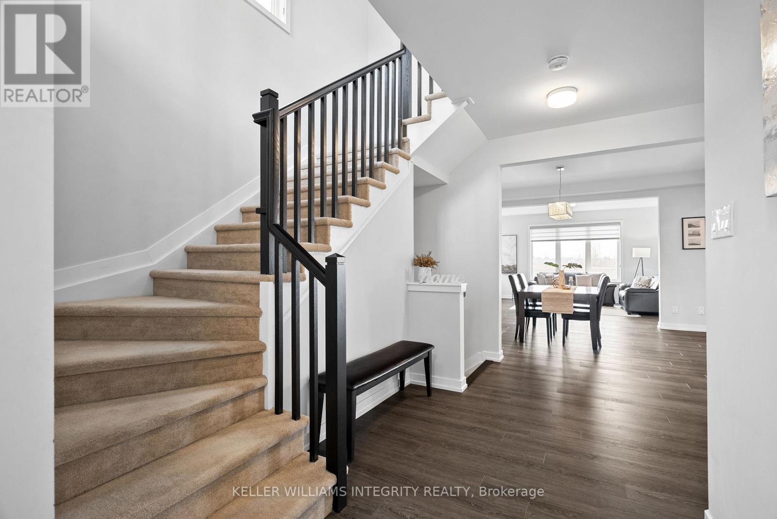 618 Perseus Avenue, Ottawa, Ontario  K2J 6S7 - Photo 6 - X12173622
