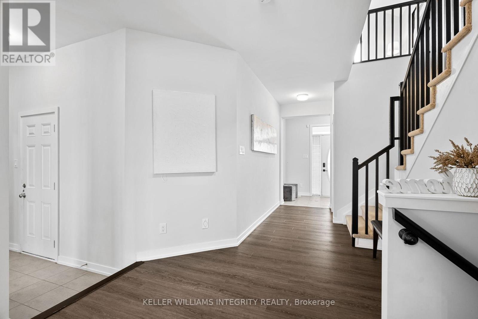 618 Perseus Avenue, Ottawa, Ontario  K2J 6S7 - Photo 7 - X12173622