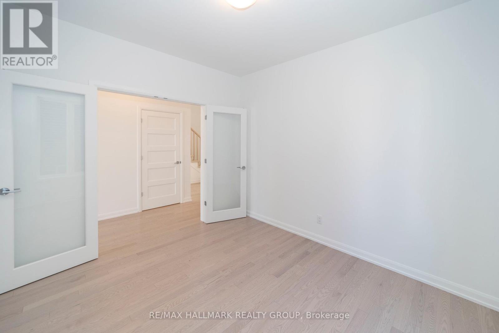 Property at 1264 DIAMOND STREET image 5