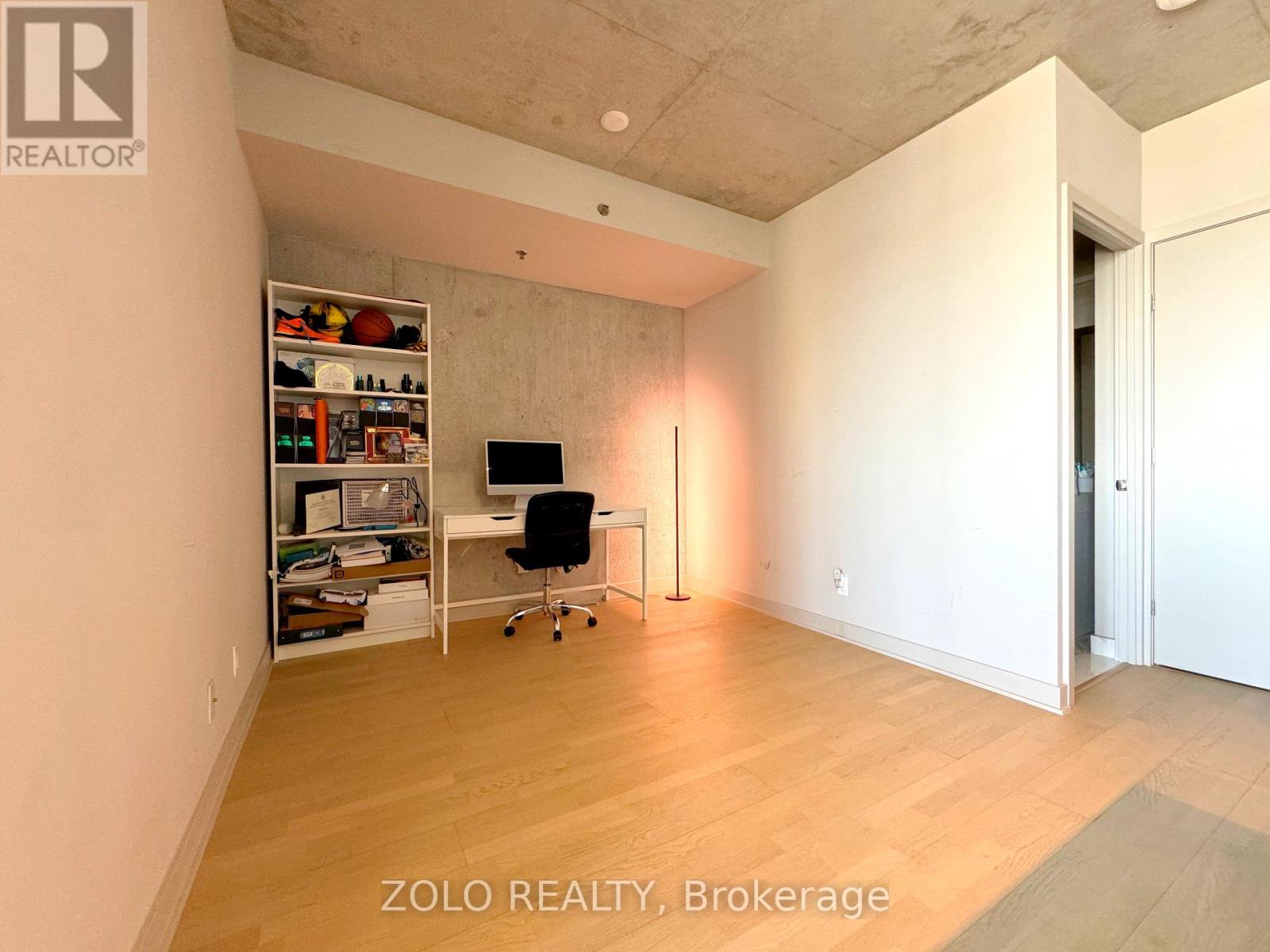 904 - 203 Catherine Street, Ottawa, Ontario  K2P 1J5 - Photo 10 - X12173664