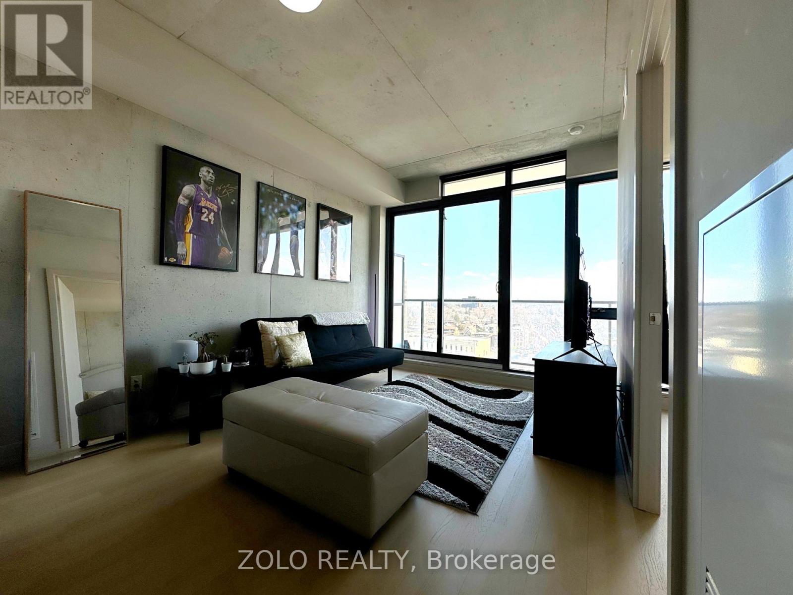 904 - 203 Catherine Street, Ottawa, Ontario  K2P 1J5 - Photo 12 - X12173664