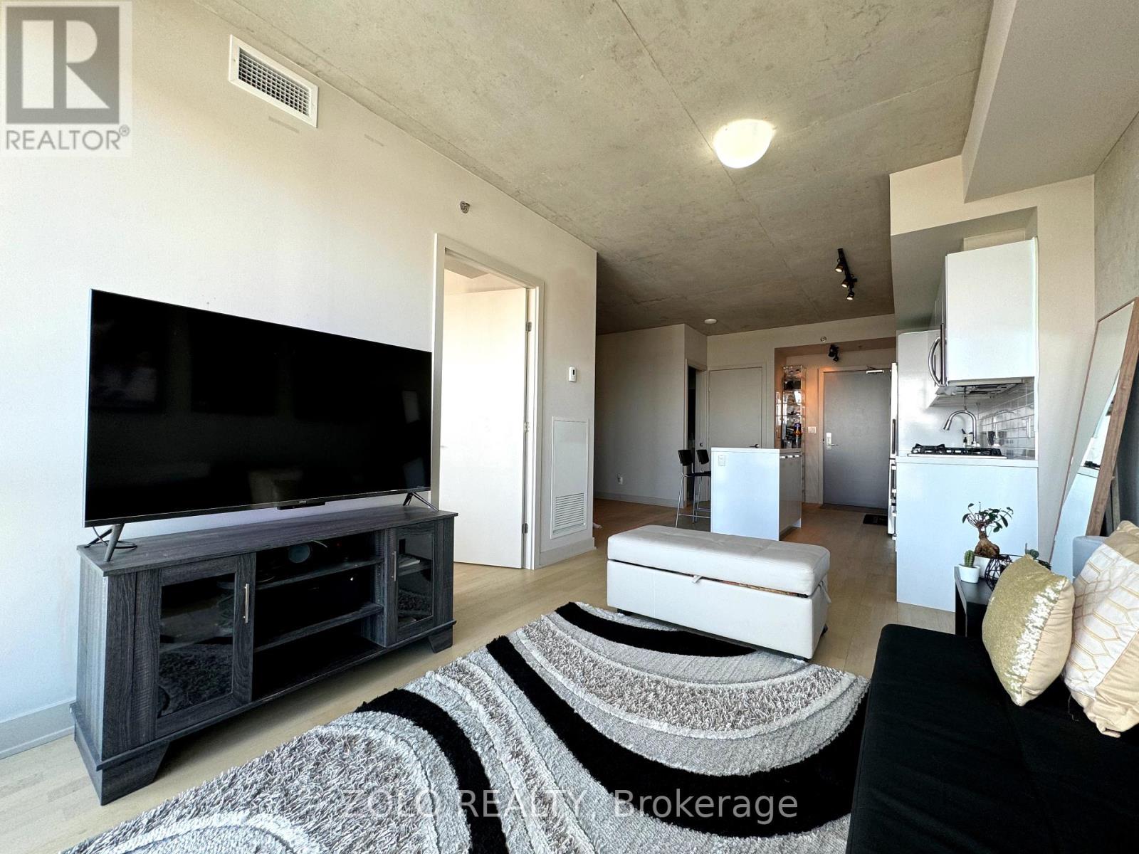 904 - 203 Catherine Street, Ottawa, Ontario  K2P 1J5 - Photo 13 - X12173664