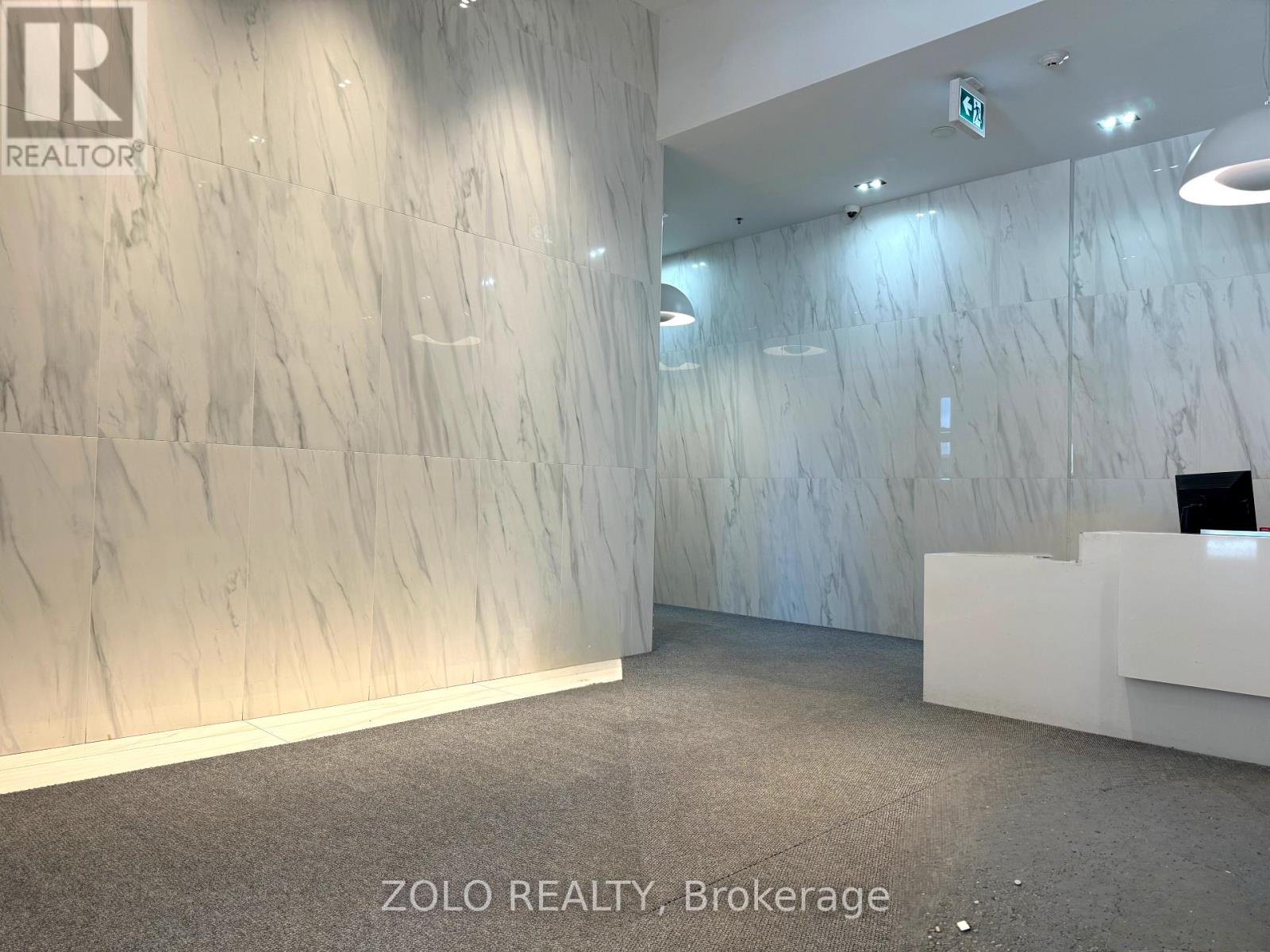 904 - 203 Catherine Street, Ottawa, Ontario  K2P 1J5 - Photo 2 - X12173664