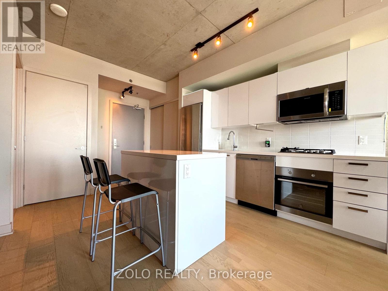 904 - 203 Catherine Street, Ottawa, Ontario  K2P 1J5 - Photo 7 - X12173664