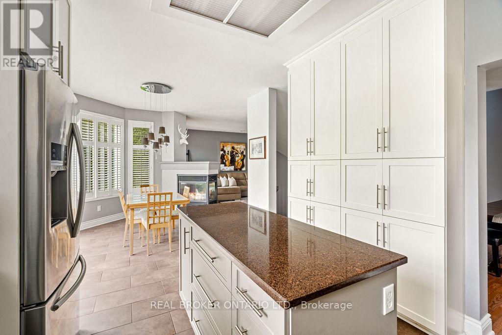 1957 Montclair Avenue, Ottawa, Ontario  K1W 1H9 - Photo 13 - X12173678