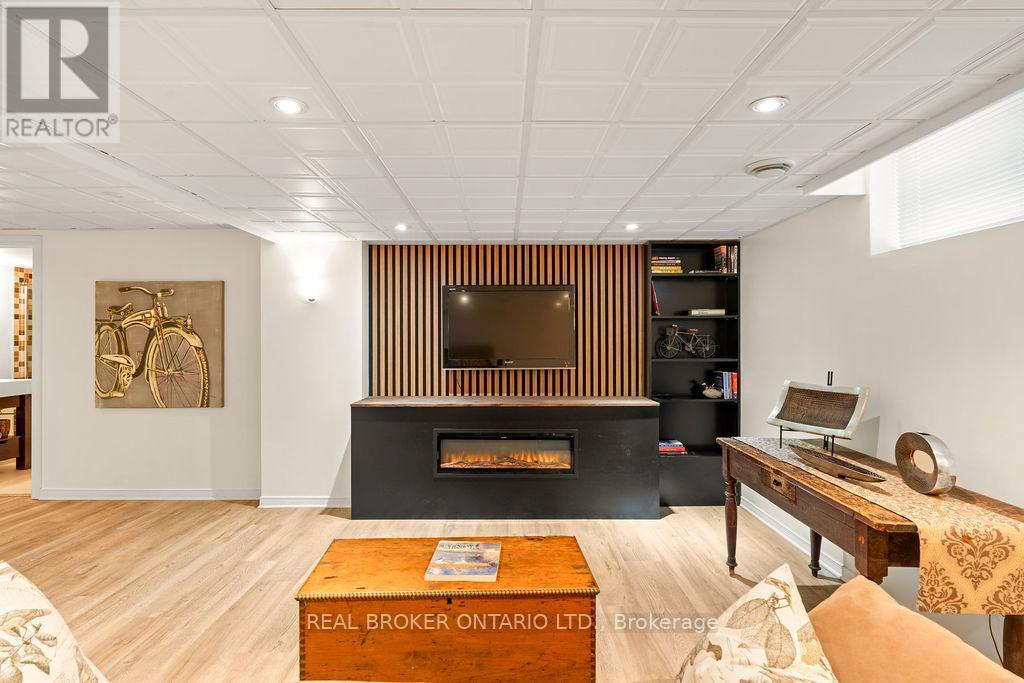 1957 Montclair Avenue, Ottawa, Ontario  K1W 1H9 - Photo 40 - X12173678