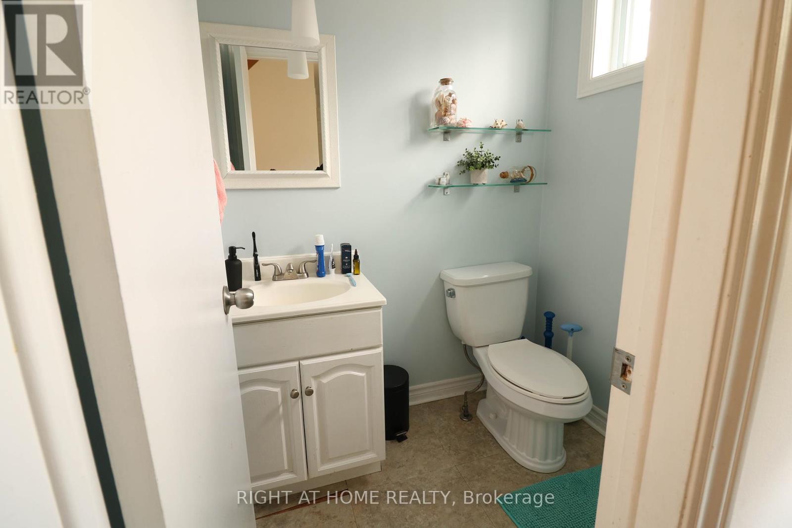 40 Stable Way, Ottawa, Ontario  K2M 1A6 - Photo 10 - X12173731