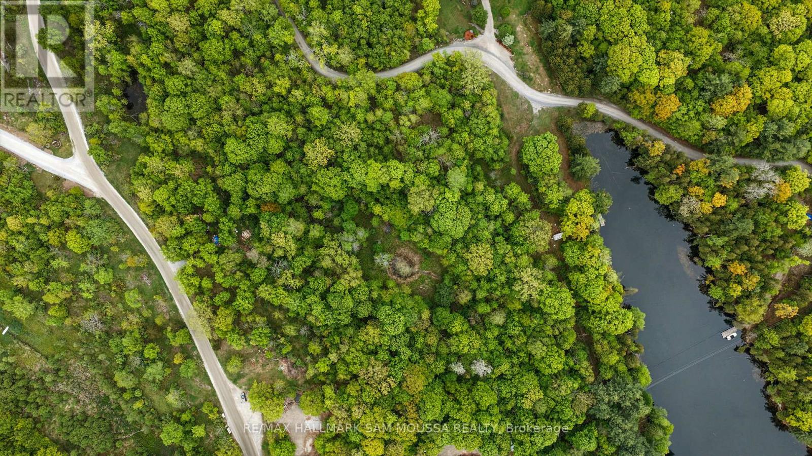 525 Miner's Point Drive, Tay Valley, Ontario  K7H 3C5 - Photo 6 - X12173732
