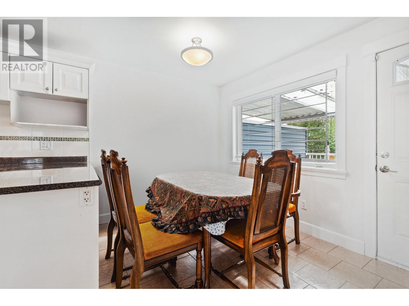 6419 Selma Avenue, Burnaby, British Columbia  V5H 3R3 - Photo 6 - R3002395